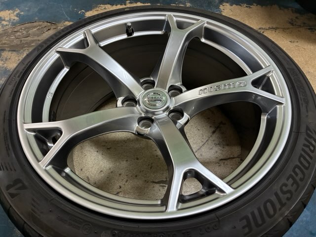 完売)(中古ホイール 中古タイヤ) 極上品 軽量 鍛造フェアレディZ Z34